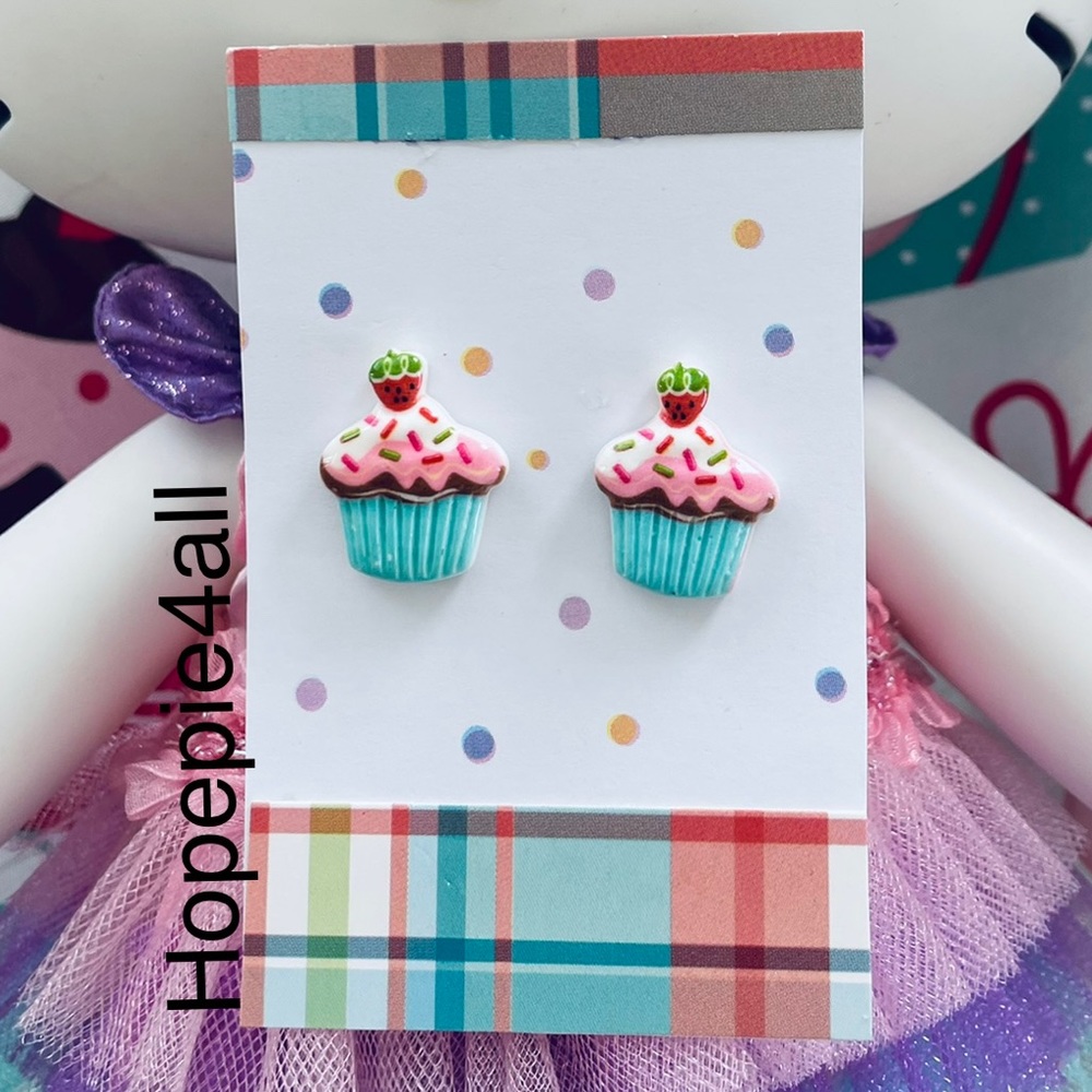 💖cupcake earrings💖 - Picture 3 of 5